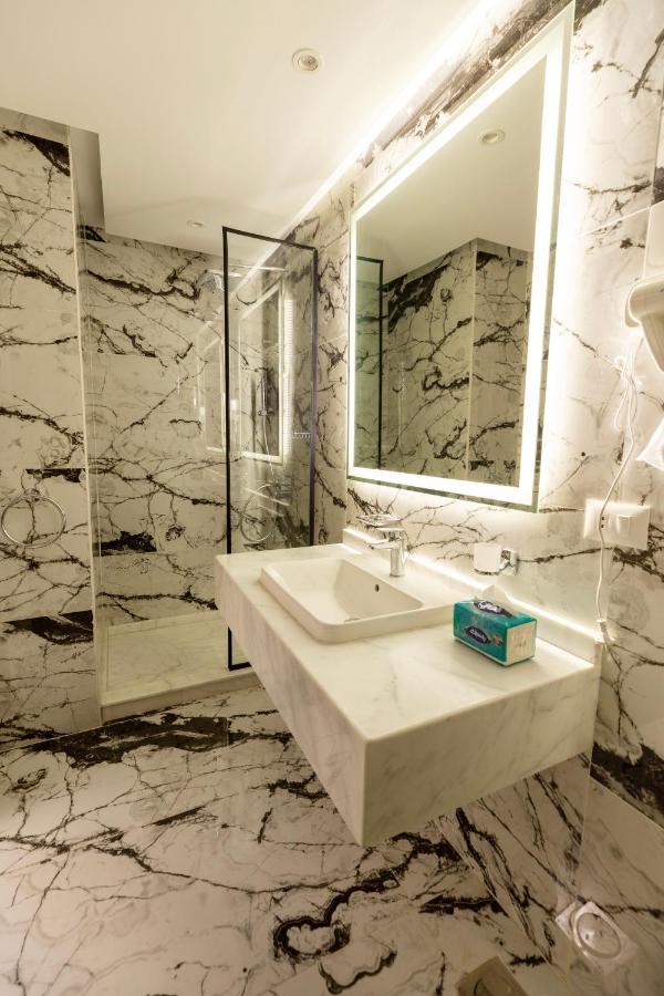 Blue Pyramids Eyes Hotel Al Kawm al Akhdar Exteriör bild